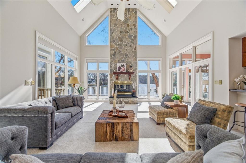 417 Croatan Hills DR