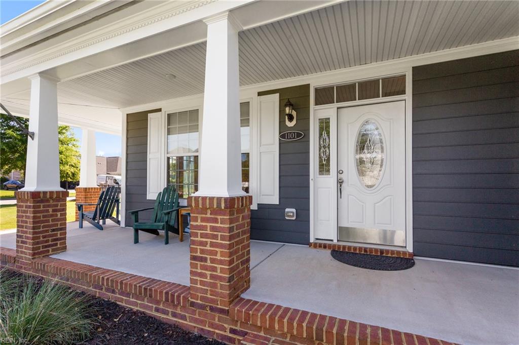 1101 Knights Bridge LN