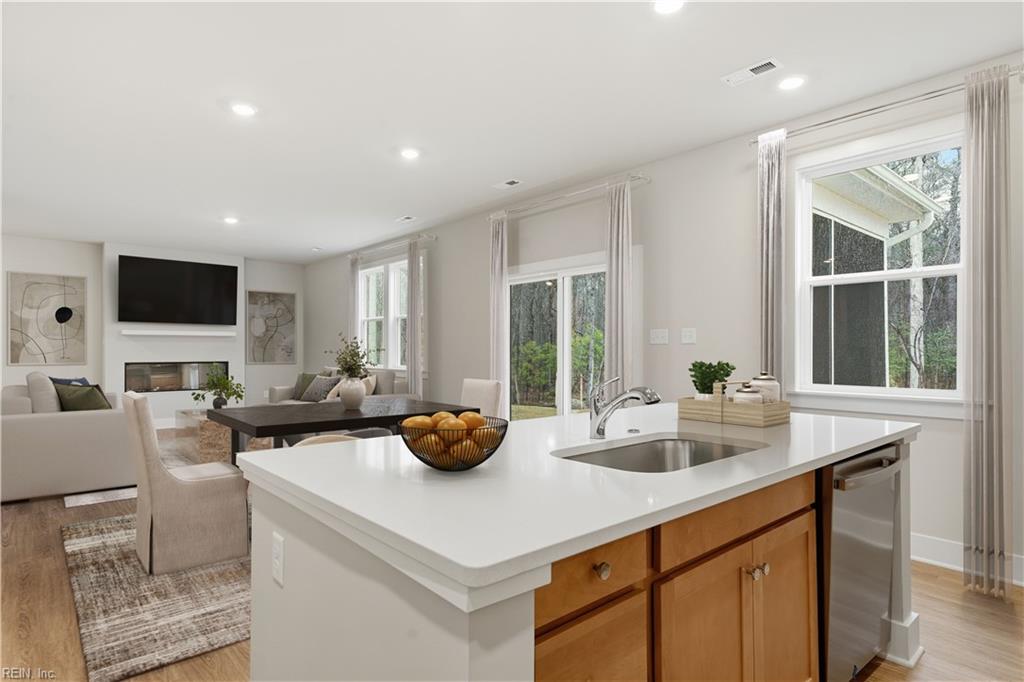 104 Pisces DR