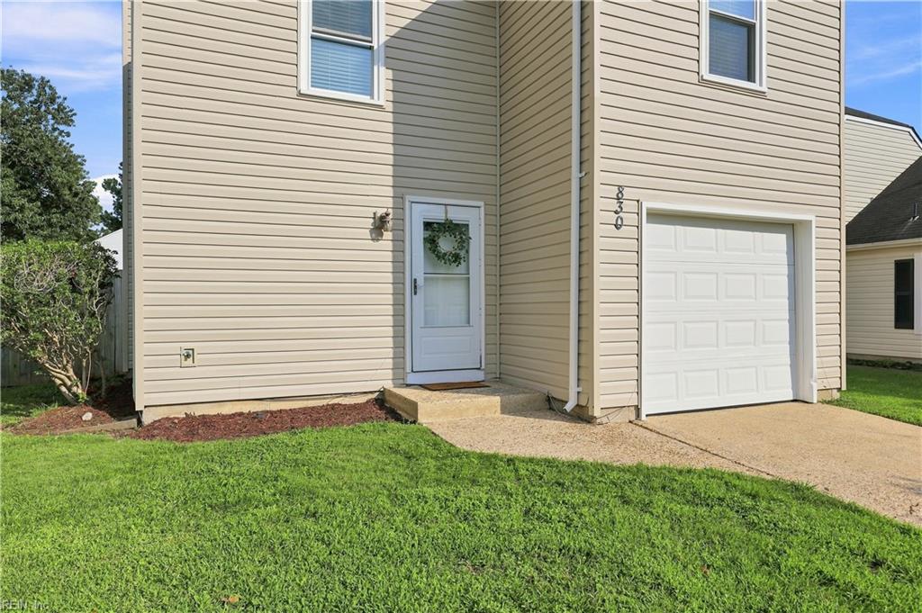 830 Chimney Hill PW