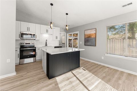 3888 Sweetbriar CT Virginia Beach VA 23453