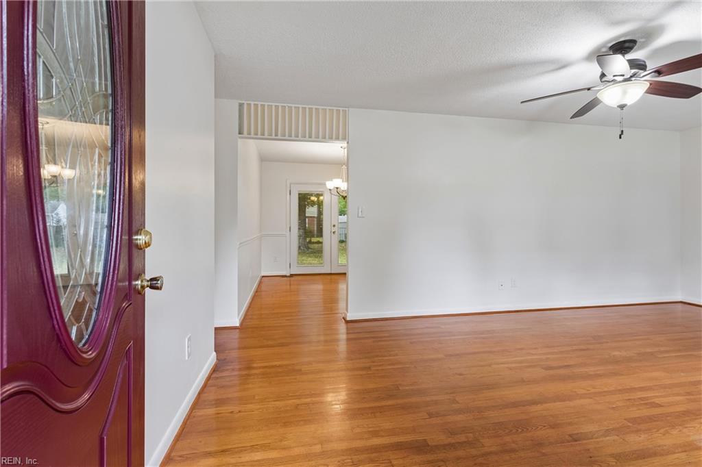 849 Cascade DR