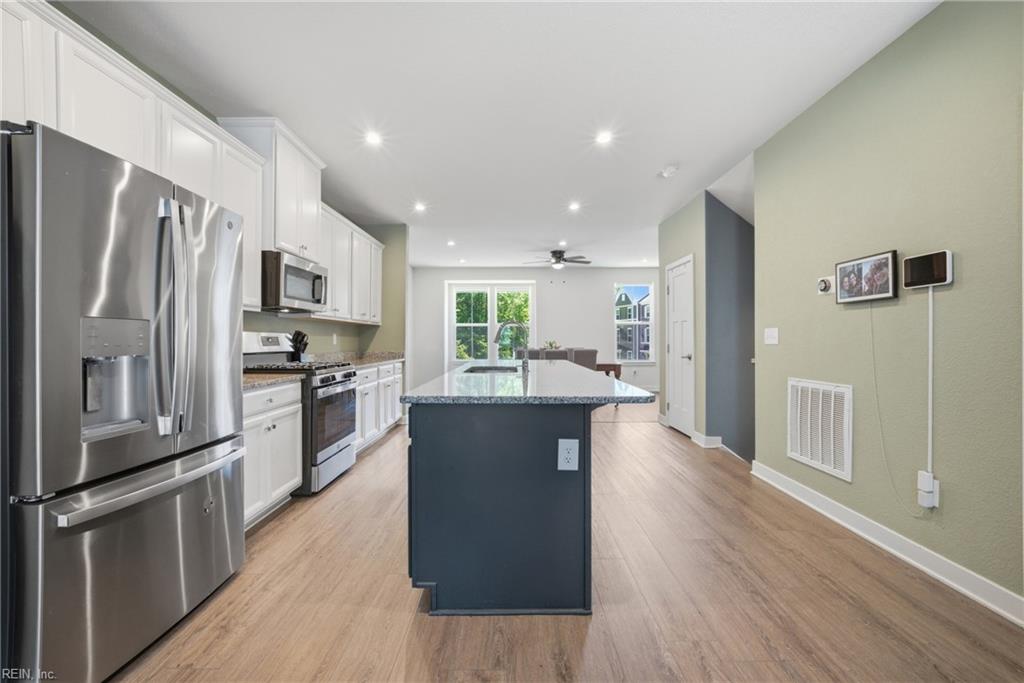 1719 Ark Royal Rd