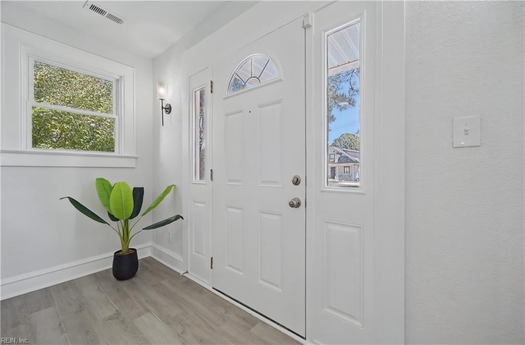 311 Hollywood AVE