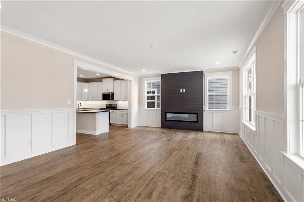 3127 E Ocean View AVE