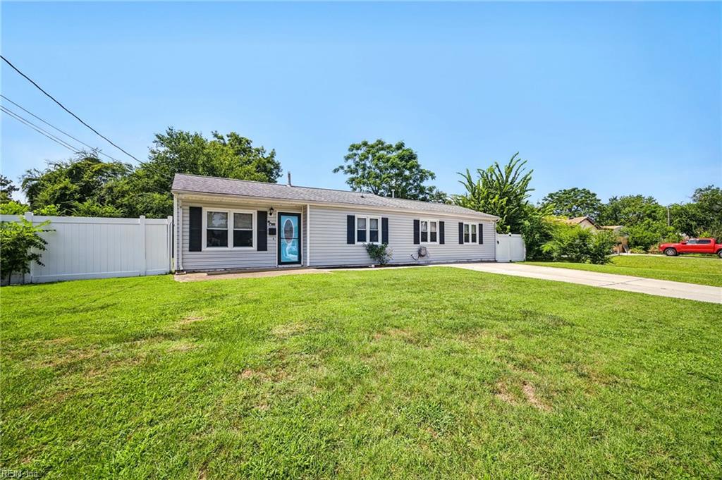 825 Brinson LN