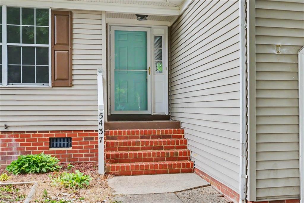 5437 Lilac CRES
