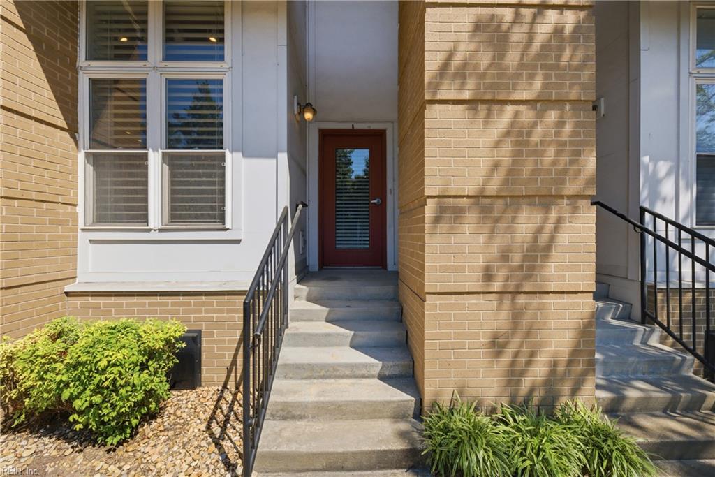 388 Boush ST 115