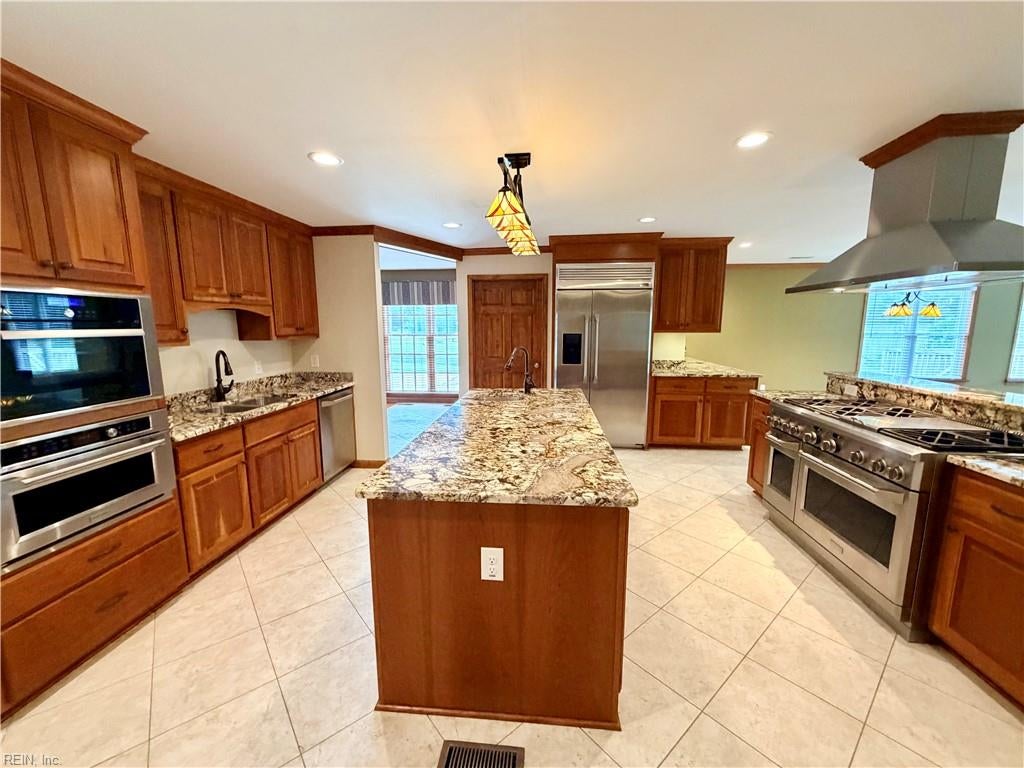 14 Browns Neck RD