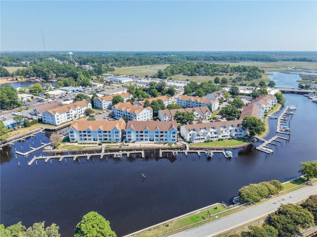 7 Harbor Watch DR 221