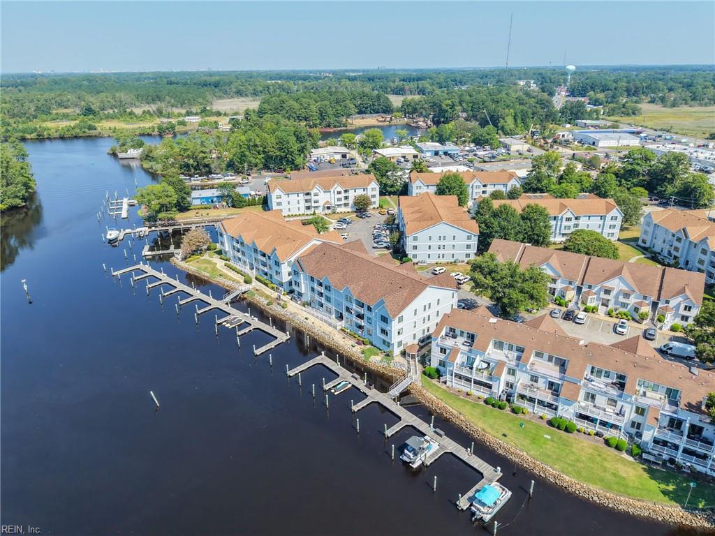 7 Harbor Watch DR 221