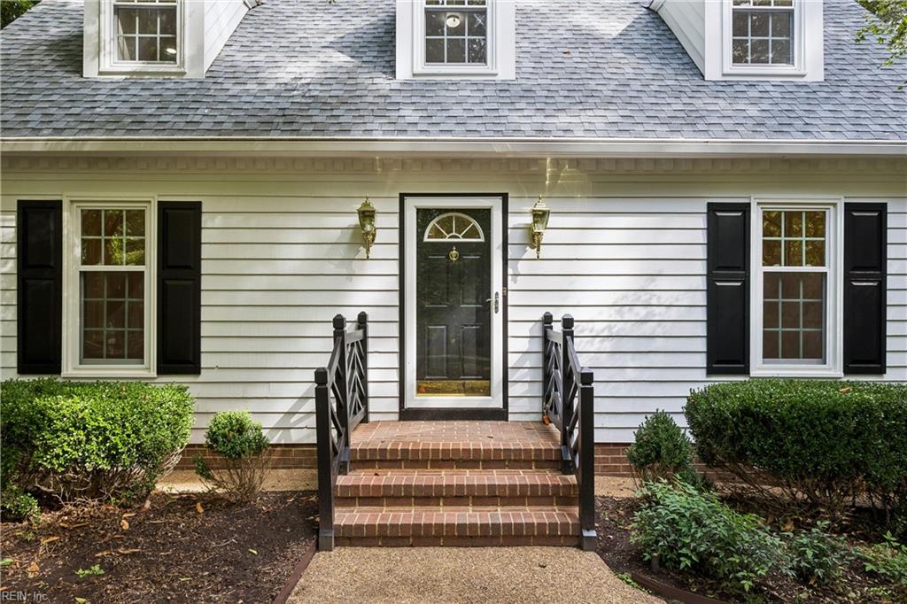 1 Kensington CT
