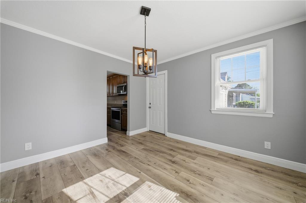 3505 Dunkirk AVE
