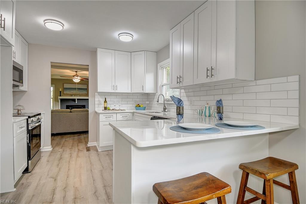 728 Prince Charles LN