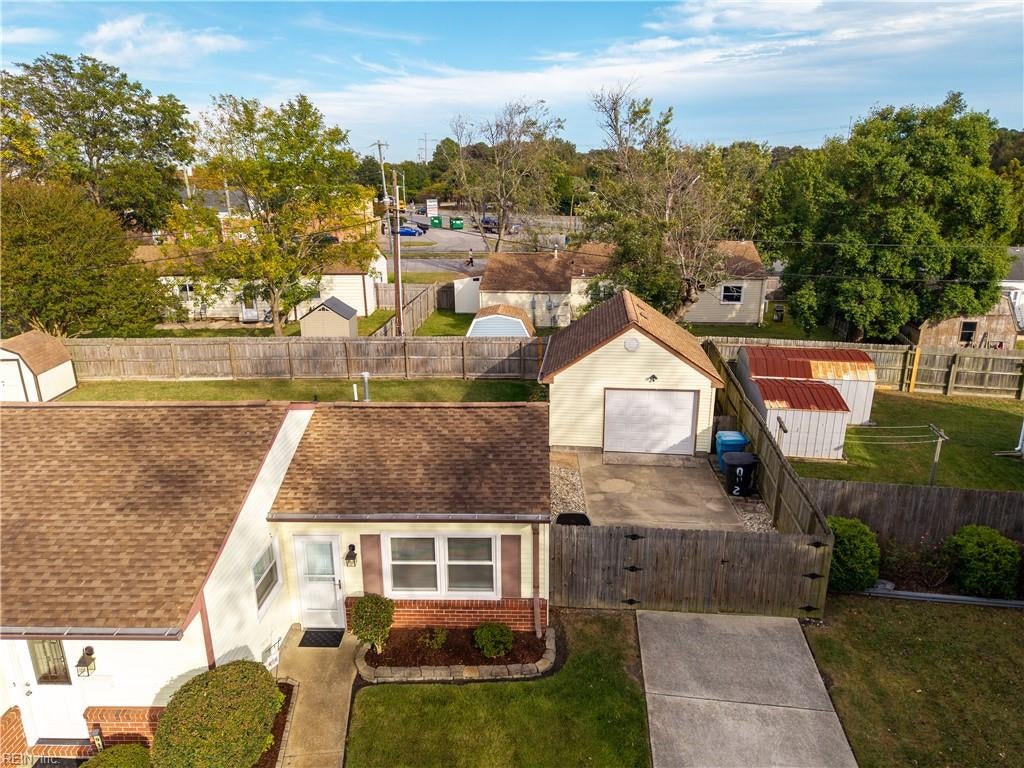912 Carriage Hill RD