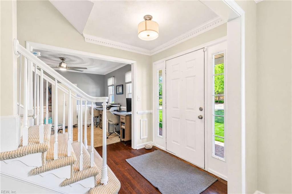 4232 Thalia Forest LN