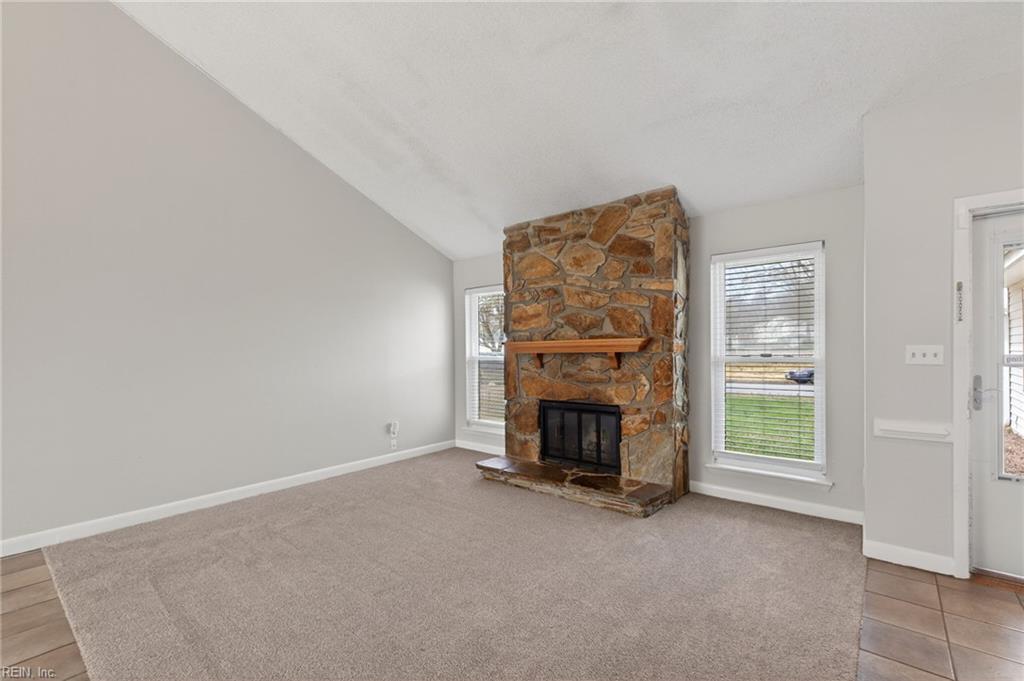 1332 Stringfellow CT