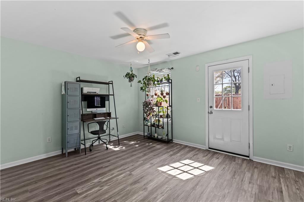 891 Old Clubhouse RD