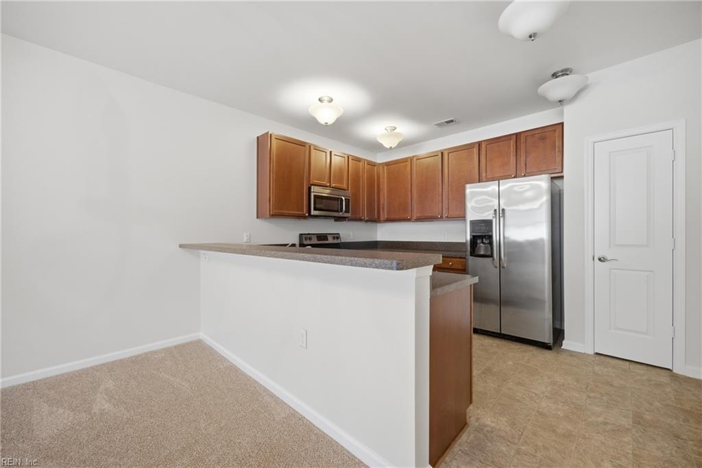 2424 Chancery LN 303