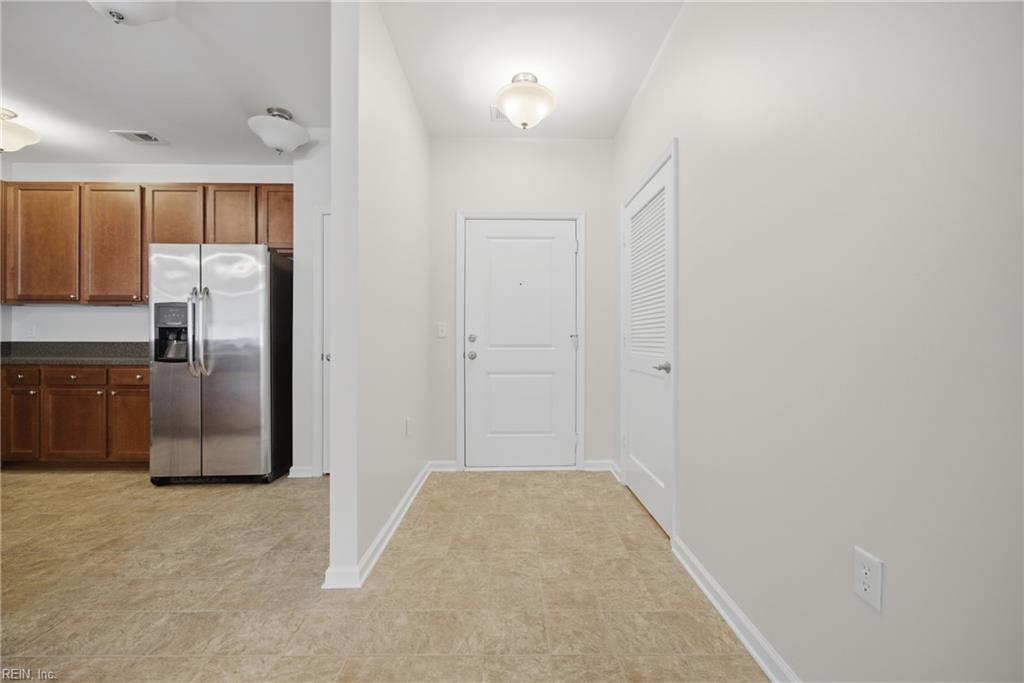 2424 Chancery LN 303