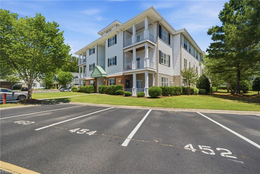 2424 Chancery LN 303