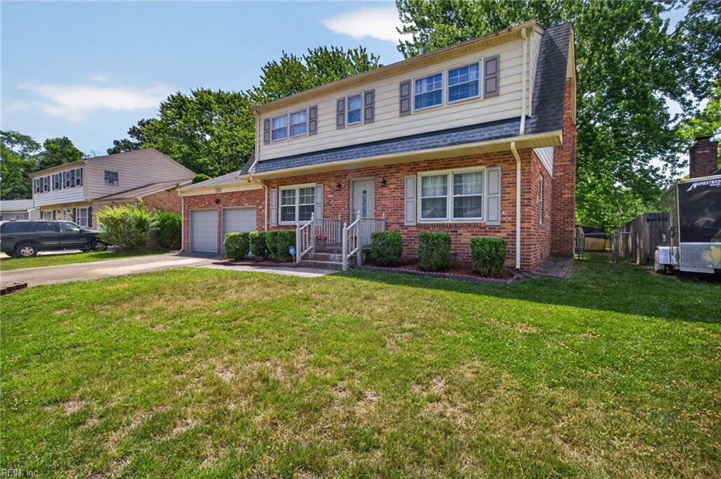 210 Custer PL