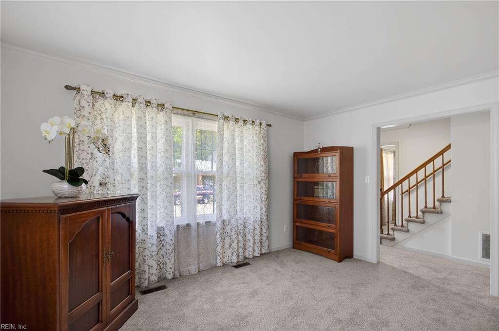210 Custer PL