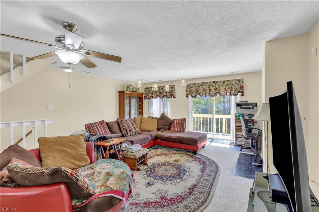 3872 Chimney Creek DR