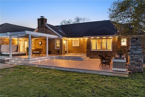 808 Santiago PT Virginia Beach VA 23456