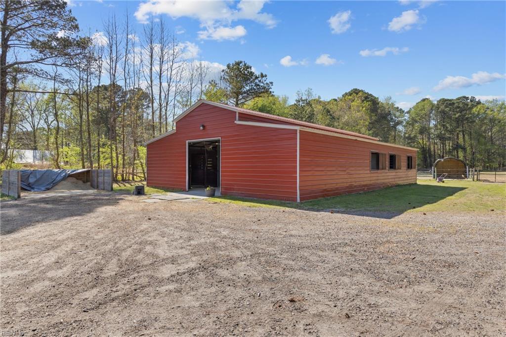 1624 N Muddy Creek RD