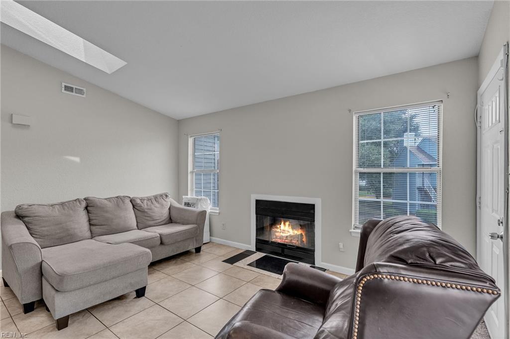 433 Shelter DR