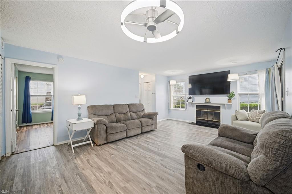 5639 Summit ARCH