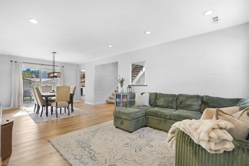 4217 Buttonwood Ct