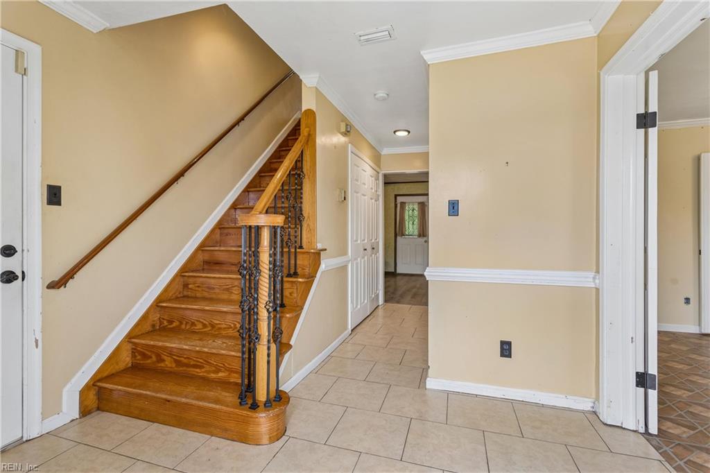 1120 Lethbridge CT