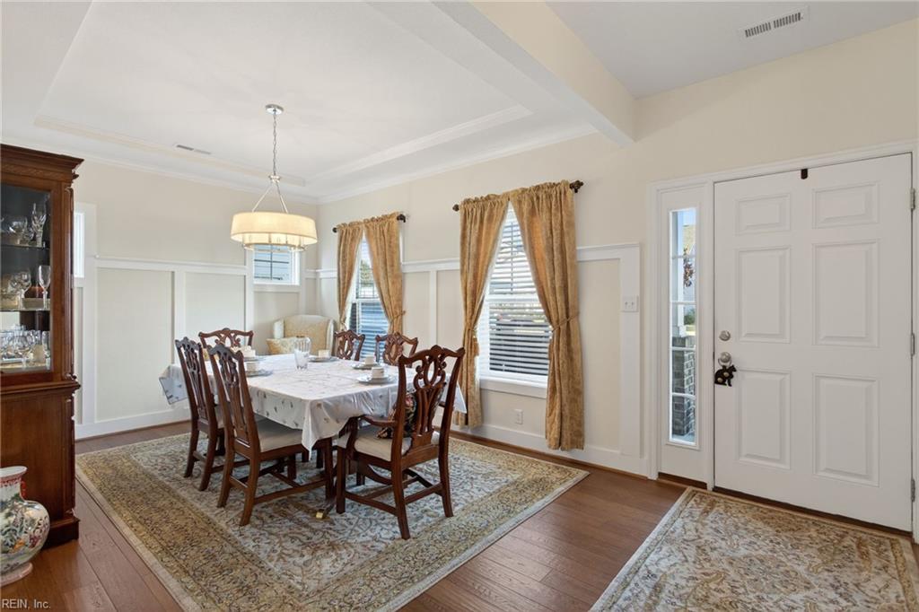 204 Bennetts Grove LN