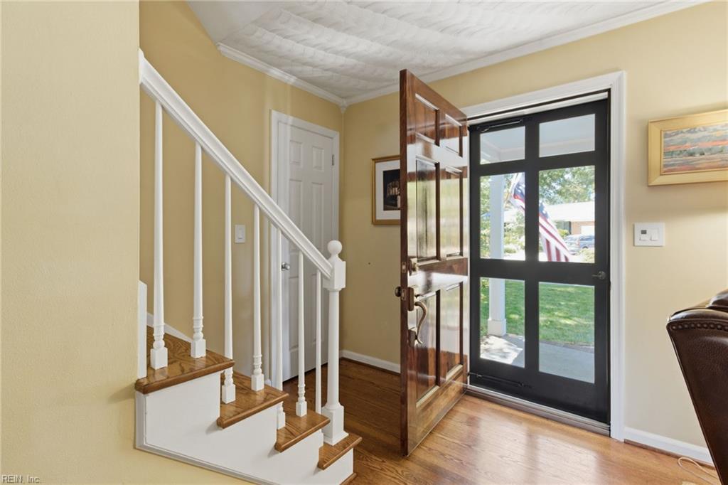 421 Bartell DR