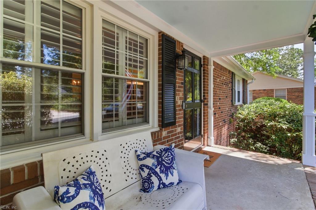 421 Bartell DR