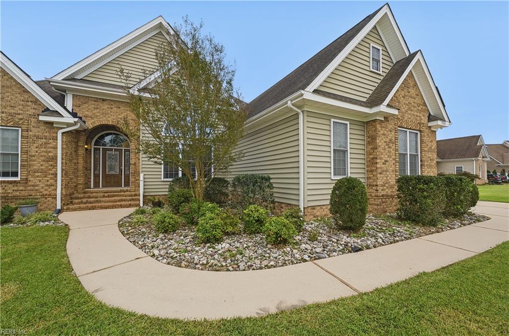 15127 Batiste CT