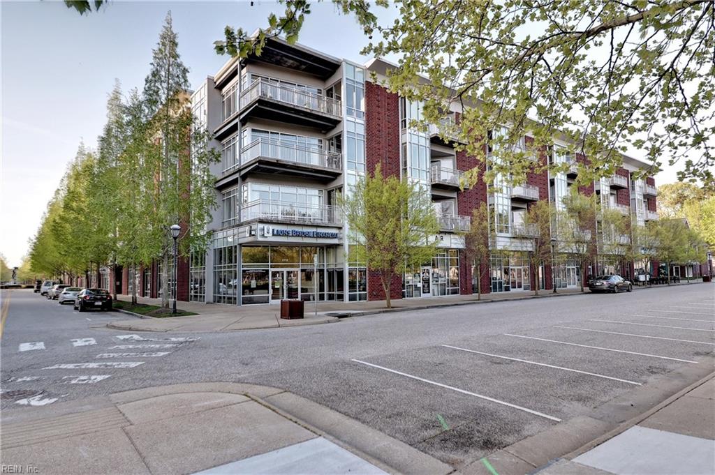 2209 William Styron SQ S 2209