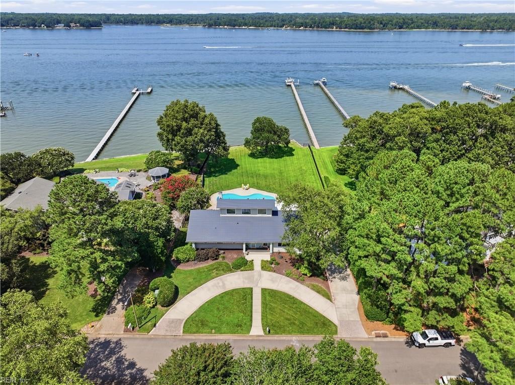 1632 Bay Point DR