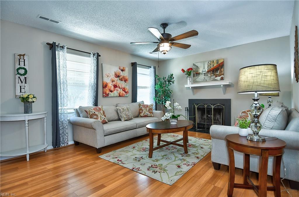 1512 Eagleton Ln