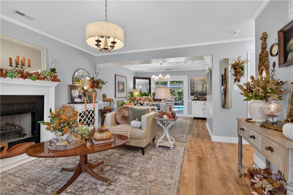 2752 Pulaski LOOP