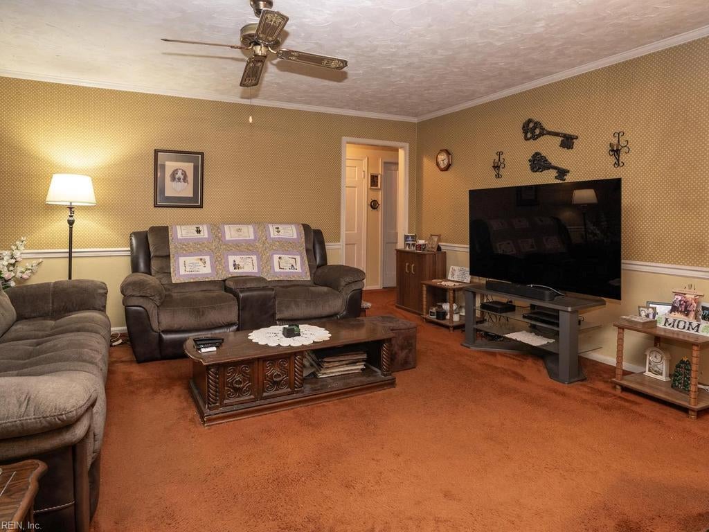 800 Little Neck RD