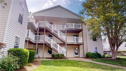 2127 Refuge CT Virginia Beach VA 23454