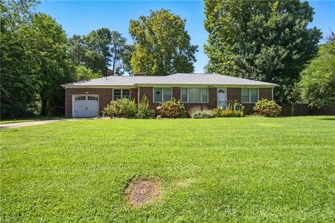 5113 S Lake RD Virginia Beach VA 23455