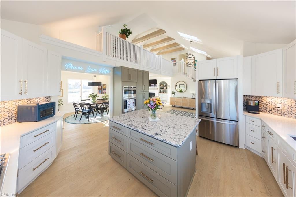 3349 Sandpiper RD