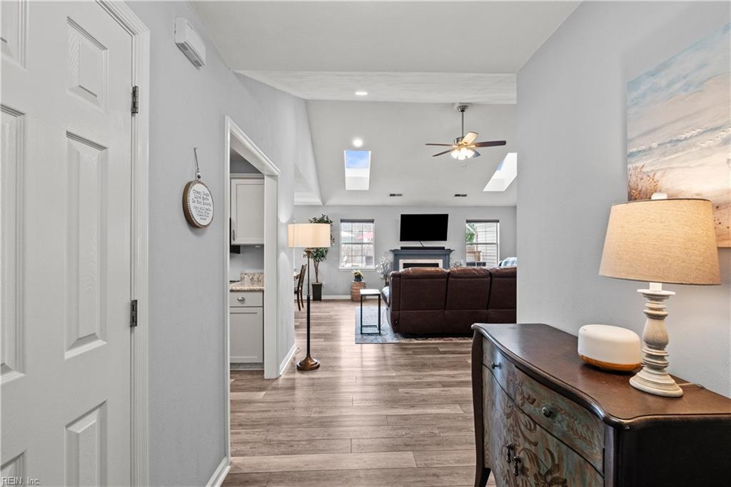 2712 Renaissance WAY