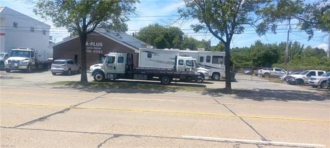 2512 W Pembroke AVE Hampton VA 23661