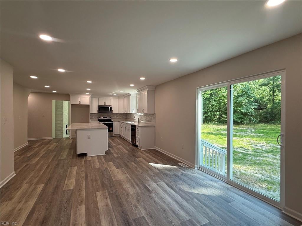 537 Margaret DR