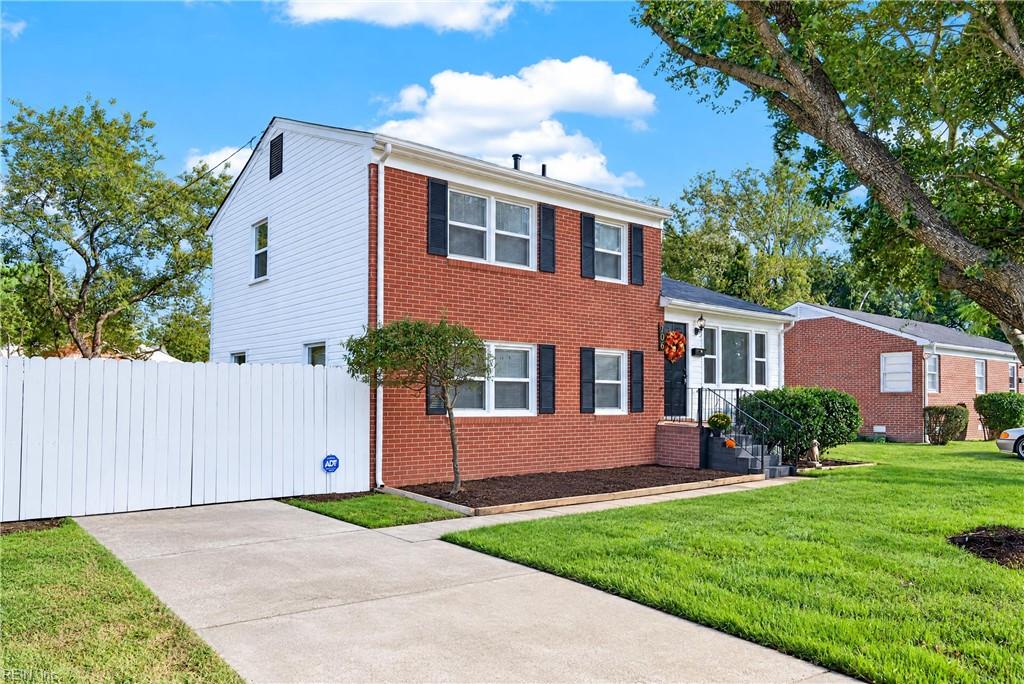 706 S Fallon CT